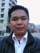 吴兴华的头像